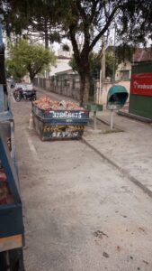 Aluguel de Caçambas em Curitiba no bairro Ahú Uma Experiência da Alves Gestão de Resíduos